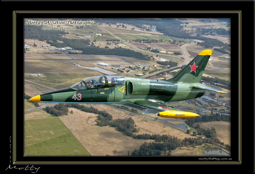 Mottys-Albatros-VH-KEE_2008_08_30_1849-LR-001