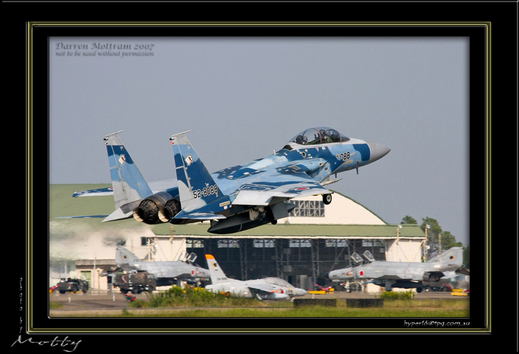 Mottys-Aggressor-F-15-088_2007_10_03_1610-LR-web