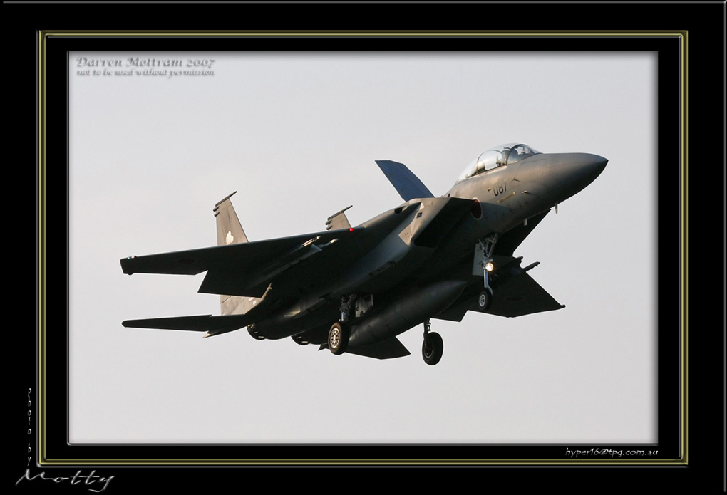 Mottys-F-15-087_2007_10_03_2205-LR-web