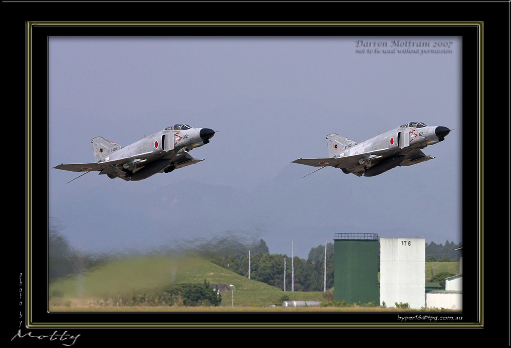 Mottys-F-4EJ-302_2007_10_04_9999_35-LR-web