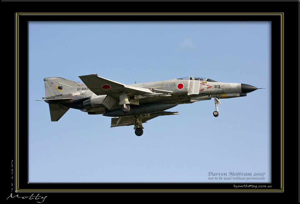 Mottys-F-4EJ-313_2007_10_04_2565-LR-2-web