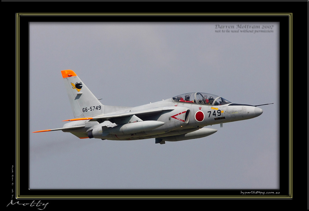 Mottys-T-4-749_2007_10_04_9999_190-LR-web