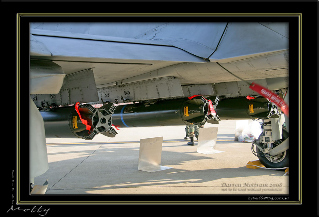 Mottys-OSAN-A-10-Details-16_2007_10_06_1957-LR
