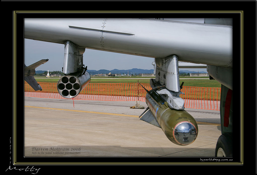 Mottys-OSAN-A-10-Details-27_2007_10_06_222-LR