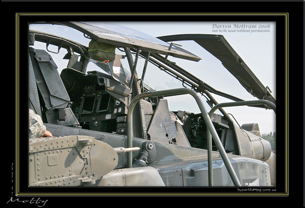 Mottys-Apache-09_2007_10_06_1828-LR-1