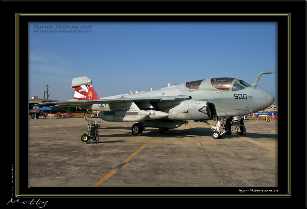Mottys-EA-6B-02_2007_10_07_1125-LR