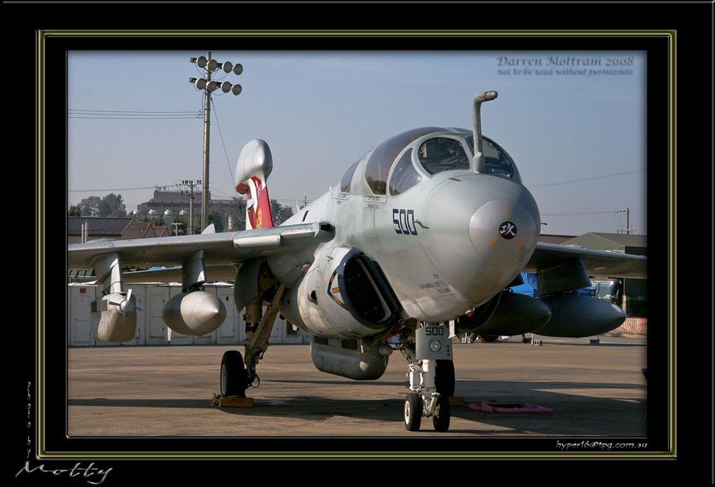Mottys-EA-6B-03_2007_10_07_1124-LR