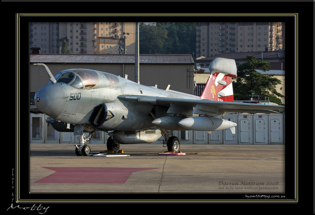 Mottys-EA-6B-06_2007_10_06_1757-LR
