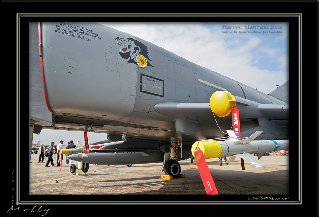 Mottys-ROKAF-F-4E-Details-08_2007_10_06_100-LR-1