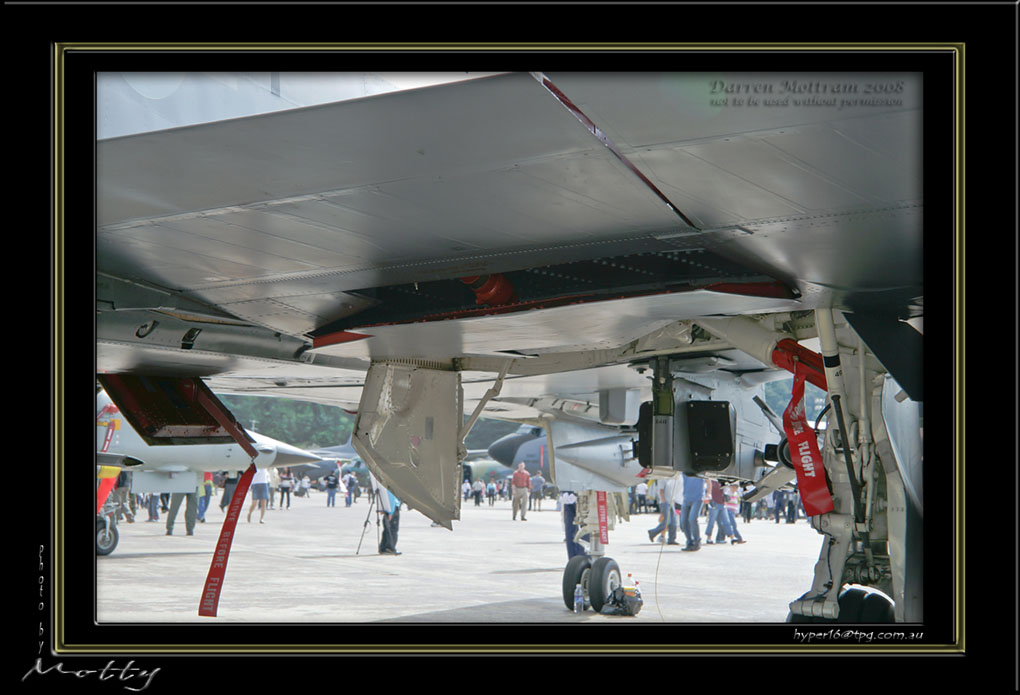 Mottys-ROKAF-F-4E-Details-39_2007_10_06_123-LR