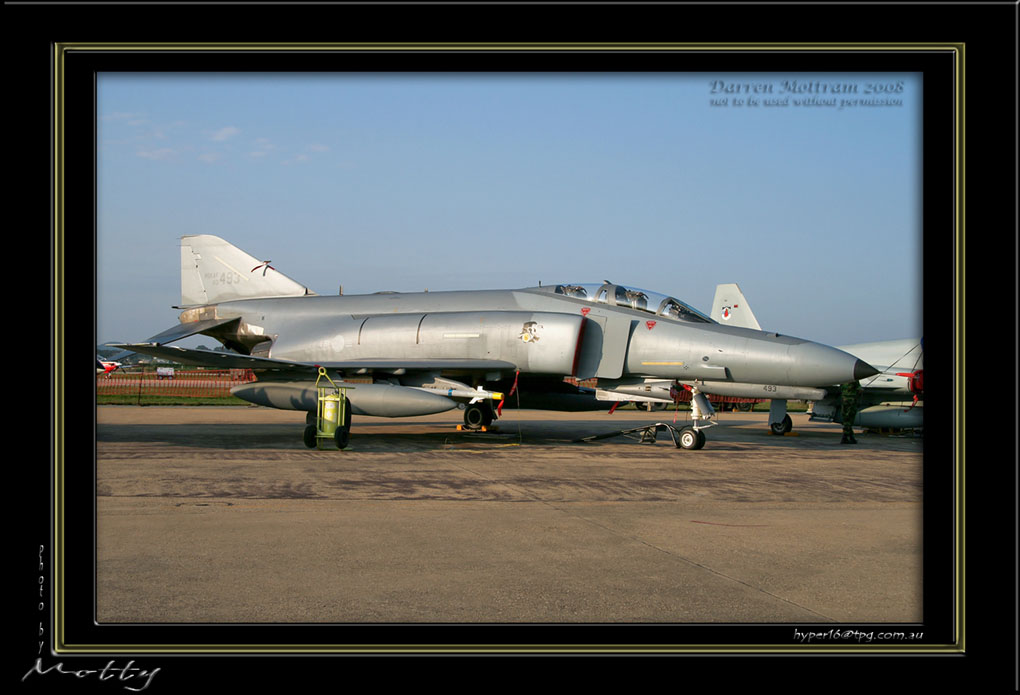 Mottys-ROKAF-F-4E-01_2007_10_06_2030-LR-1