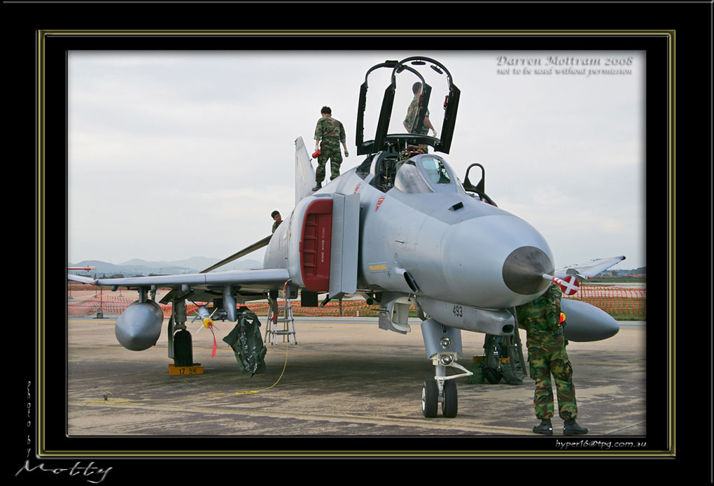 Mottys-ROKAF-F-4E-07_2007_10_07_1400-LR-1