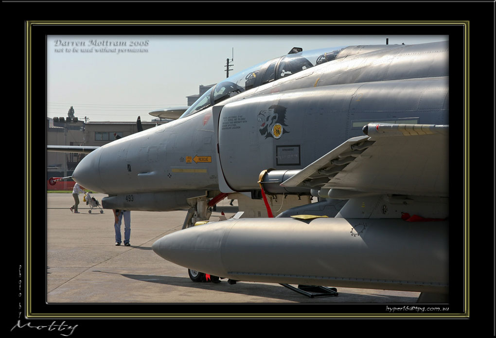 Mottys-ROKAF-F-4E-14_2007_10_07_121-LR-1