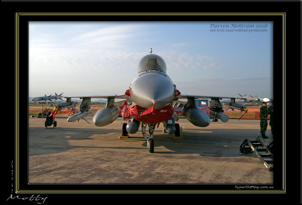 Mottys-ROKAF-F-16D-08_2007_10_06_2000-LR