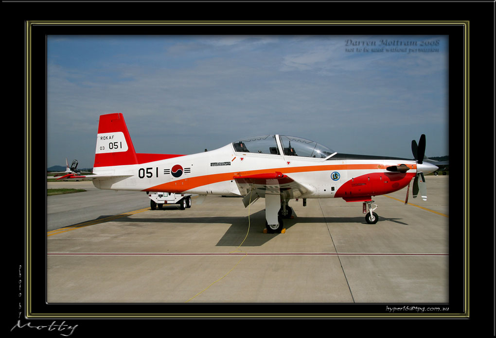 Mottys-ROKAF-KT-1-051-02_2007_10_06_190-LR