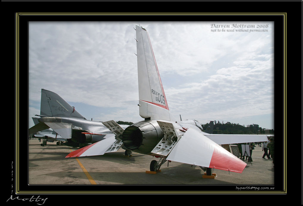 Mottys-ROKAF-T50-005-06_2007_10_06_137-LR