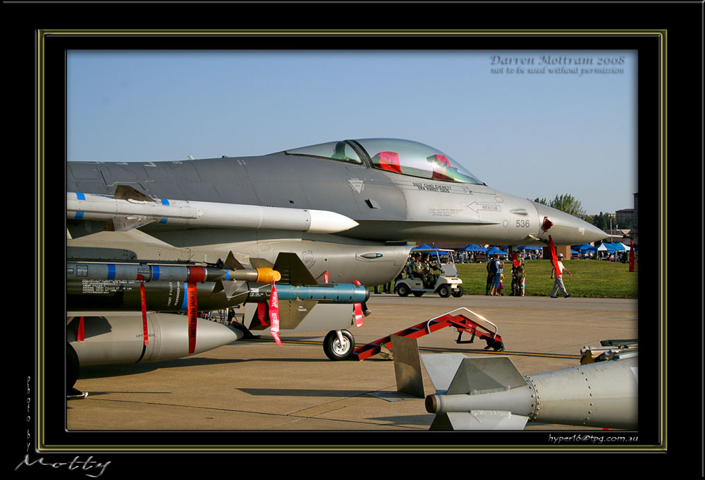 Mottys-F-16C-Details-10_2007_10_06_1963-LR