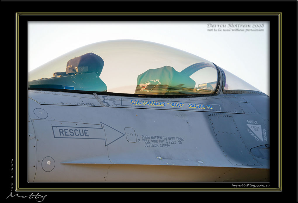 Mottys-F-16C-Details-12_2007_10_06_2067-LR