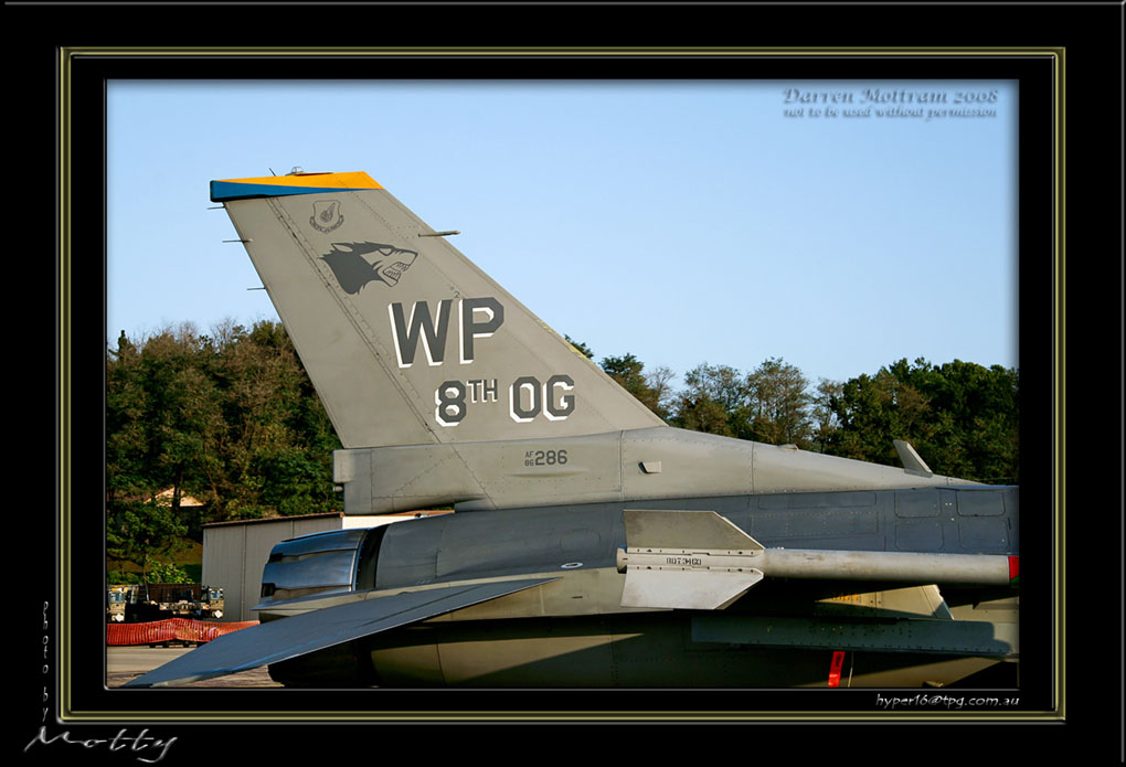 Mottys-F-16C-Details-15_2007_10_06_2076-LR