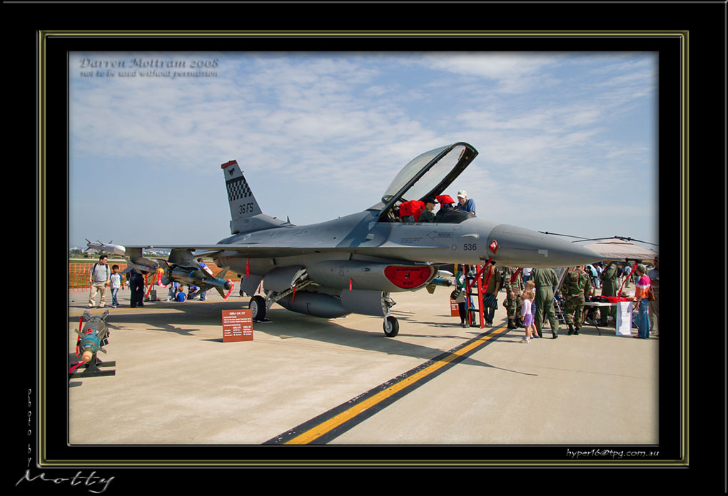 Mottys-OS-F-16C-0536-05_2007_10_06_1850-LR
