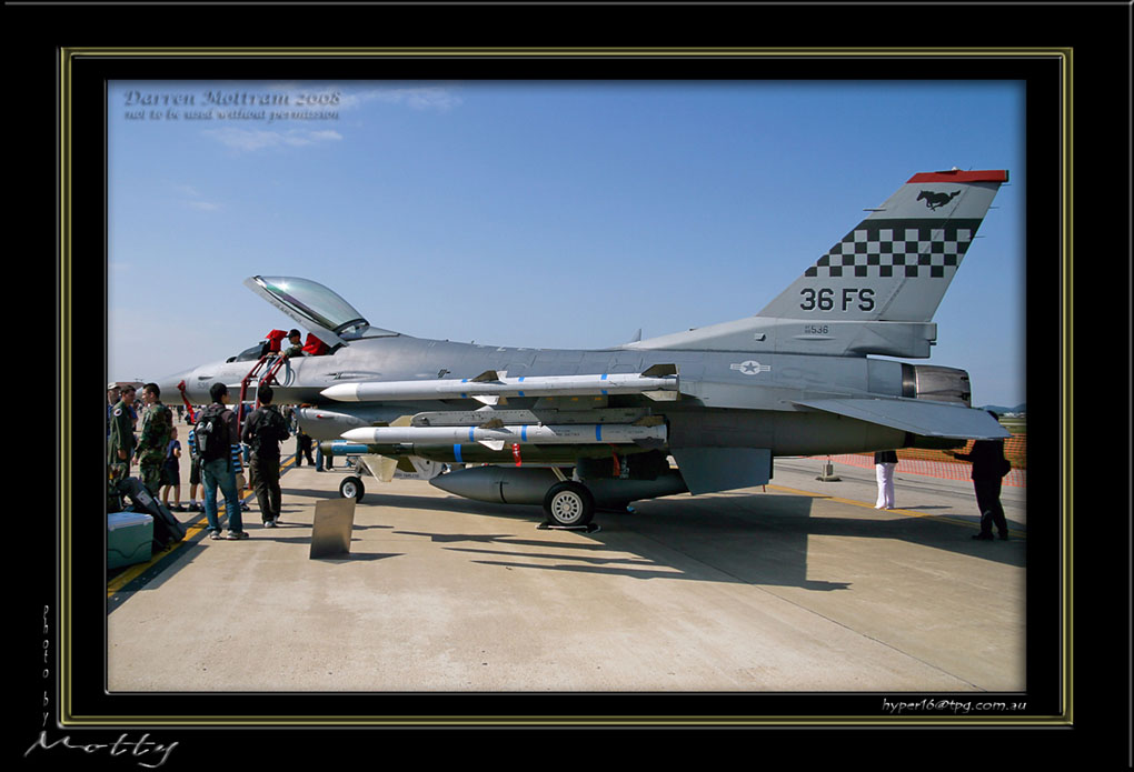 Mottys-OS-F-16C-0536-09_2007_10_06_1853-LR