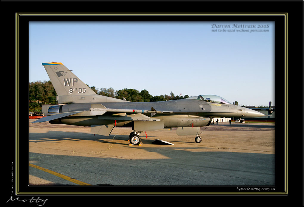 Mottys-WP-F-16C-286-07_2007_10_06_2074-LR