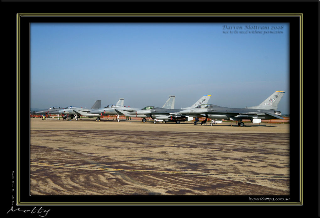 Mottys-WP-F-16C-286-09_2007_10_07_1100-LR