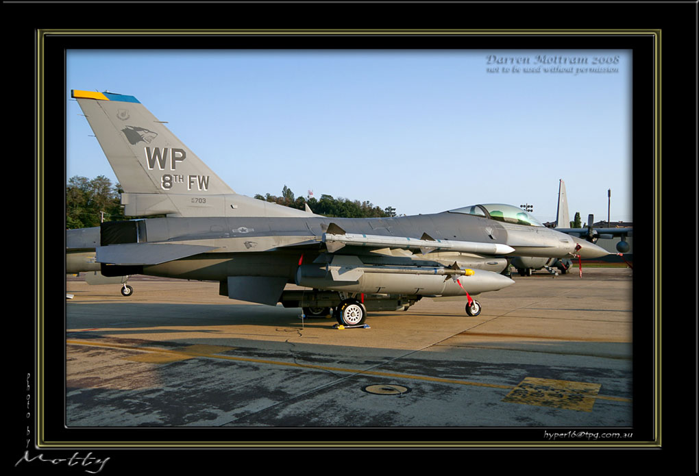 Mottys-WP-F-16C-703-05_2007_10_06_2058-LR-2