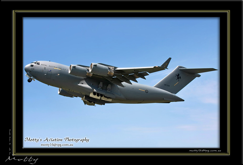 Mottys-C-17-A41-206_2008_10_05_9999_587-LR-1-001