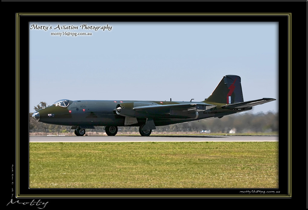 Mottys-Canberra-VH-ZSQ_2008_10_04_9254-LR-1-001