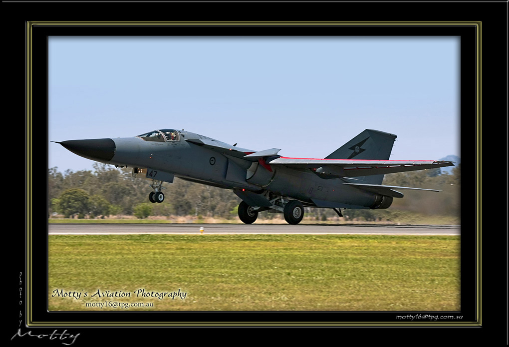 Mottys-F-111-8-147_2008_10_04_9278-LR-1-001