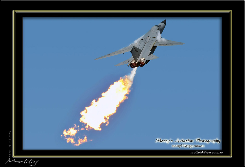 Mottys-F-111-8-147_2008_10_04_9323-LR-1--001