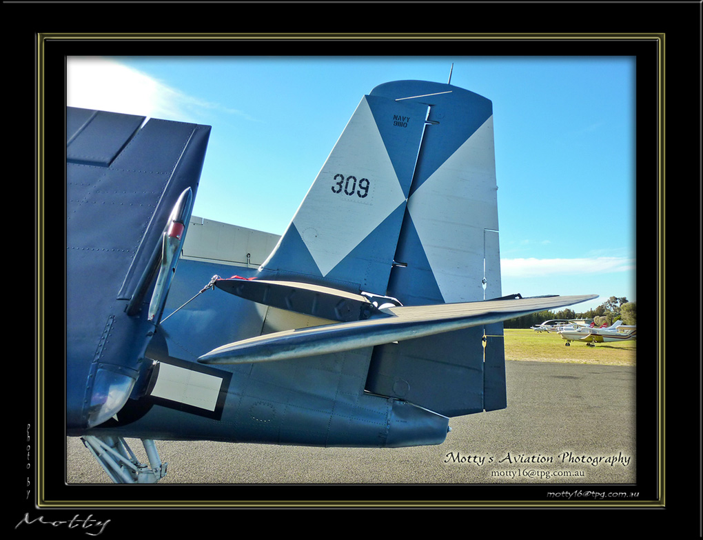 Mottys-Avenger-EMP-001-VH-TBM_2009_08_25_153201-LR