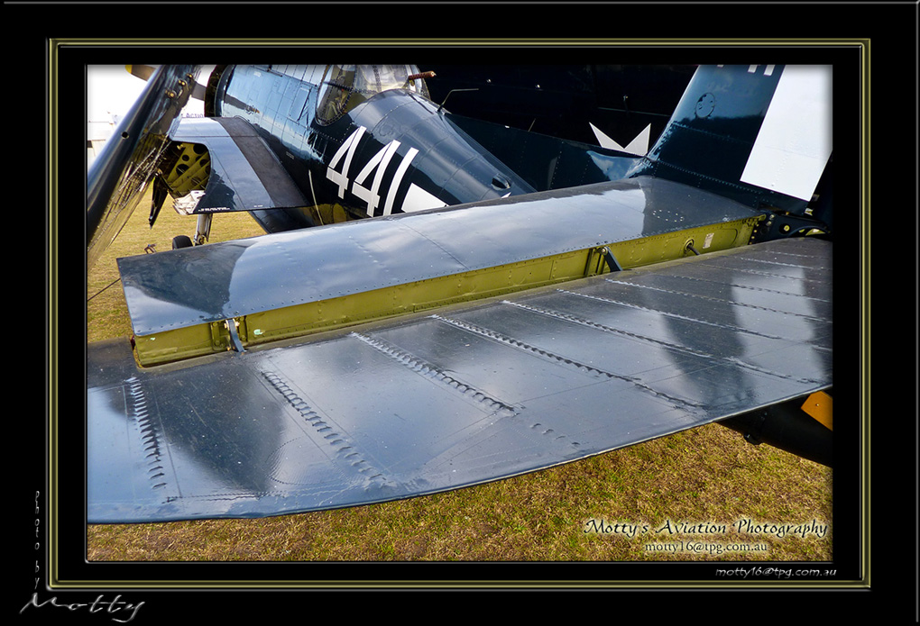 Mottys-Avenger-EMP-035-VH-MML_2009_08_25_065008-LR