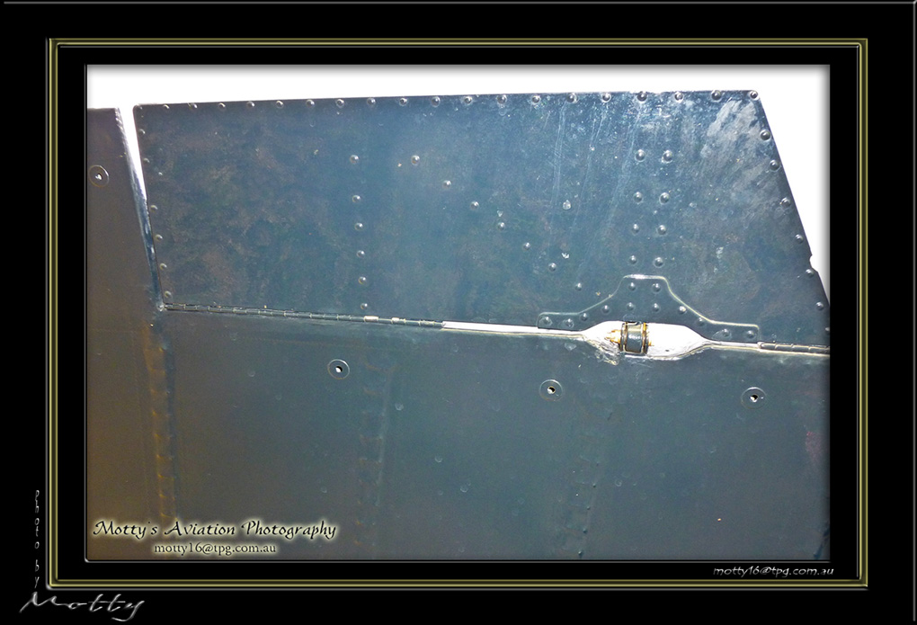 Mottys-Avenger-EMP-060-VH-MML_2009_08_25_070631-LR