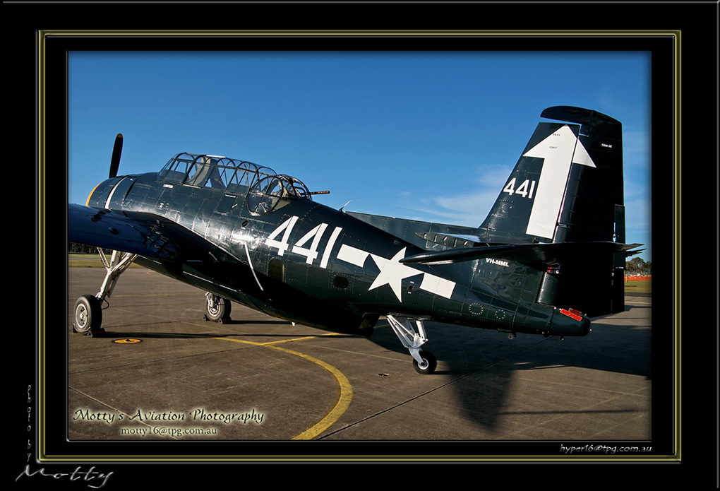 Mottys-Avenger-VH-MML-EXT-007-2008_10_25-6400-LR-1-001