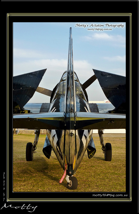 Mottys-Avenger-VH-MML-EXT-011-2009_08_25_065153-LR