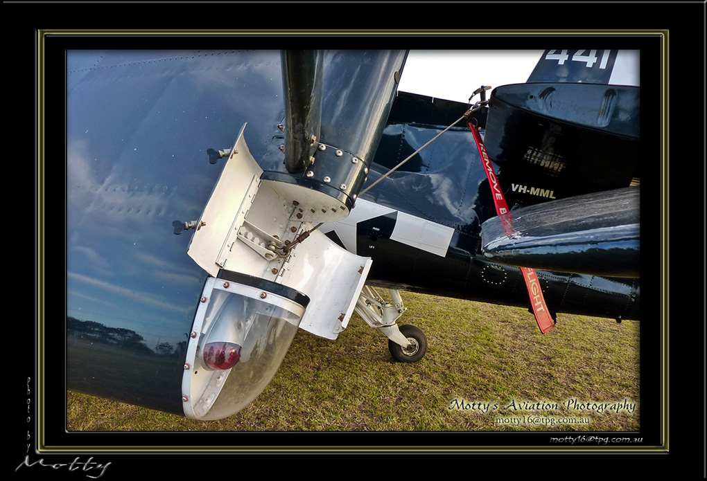 Mottys-Avenger-LW-0191-VH-MML-2009_08_25_064656-LR