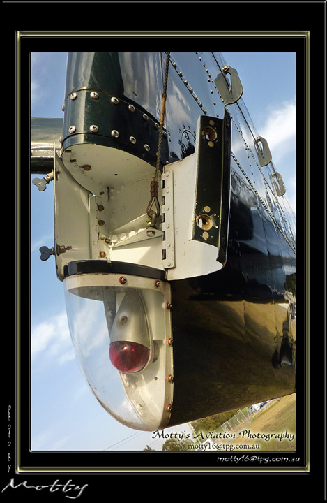 Mottys-Avenger-LW-0197-VH-MML-2009_08_25_070754-LR