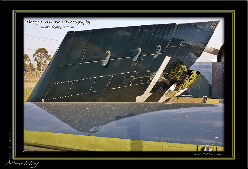 Mottys-Avenger-LW-0200-VH-MML-2009_08_25_071843-LR