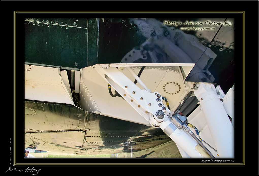 Mottys-Avenger-RW-0021-VH-MML-2008_10_25-6037-LR-1-001