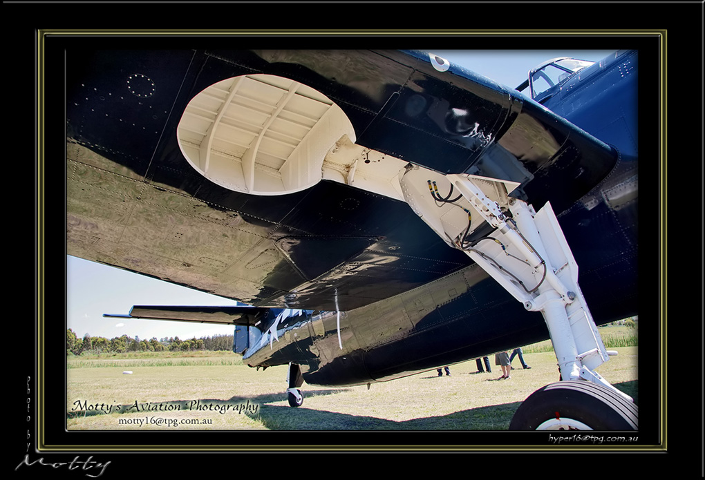 Mottys-Avenger-RW-0051-VH-MML-2008_10_25-6007-LR-1-001