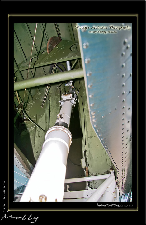 Mottys-Avenger-TW-0061-VH-MML-2009-04-17_8574-LR-1-001