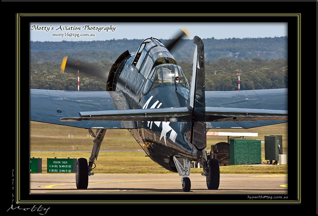 Mottys-Avenger-VH-MML-2008_10_26_955-LR-1