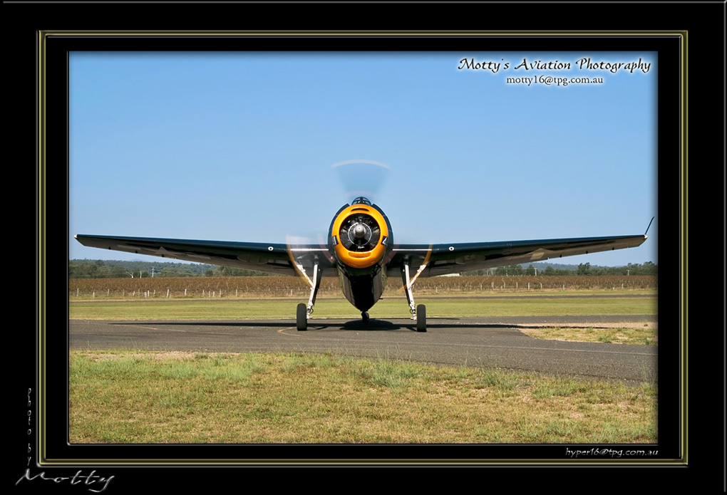 Mottys-Avenger-VH-MML-2009-04-17_8423-LR-1-001