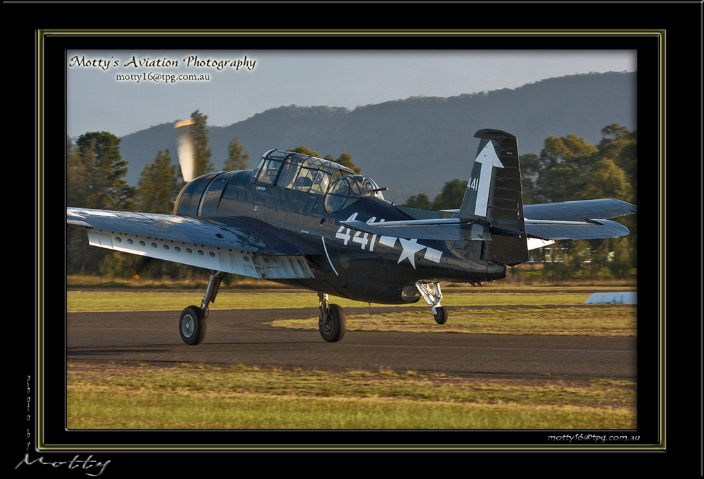 Mottys-Avenger-VH-MML_2009_05_24_7915-LR-1-001