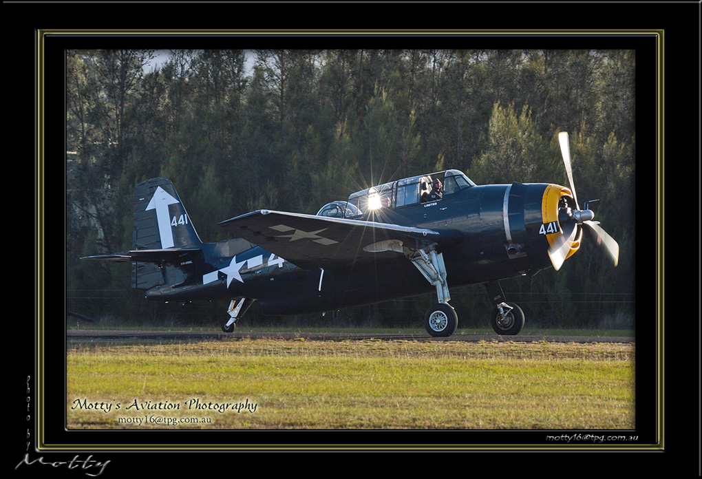 Mottys-Avenger-VH-MML_2009_05_24_7989-LR-1-001