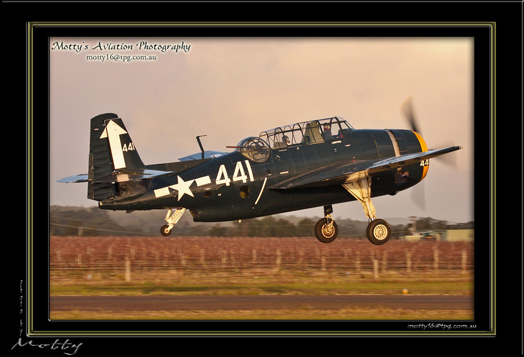 Mottys-Avenger-VH-MML_2009_05_24_8173-LR-1-001