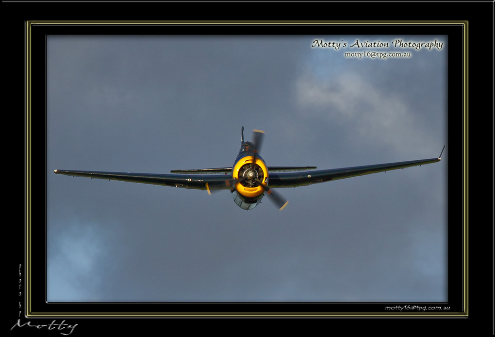 Mottys-Avenger-VH-MML_2009_08_08_8994-LR-001