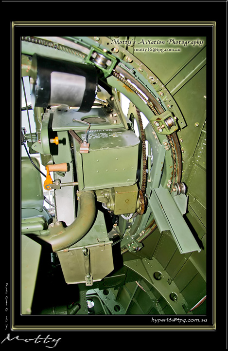 Mottys-Avenger-VH-MML-ITCP-017-2009-04-17_8561-LR-1-001